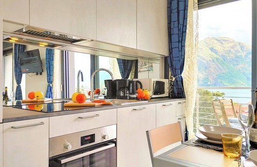 Azzano Apartment | Holiday flat Ely in Mezzegra on Lake Como