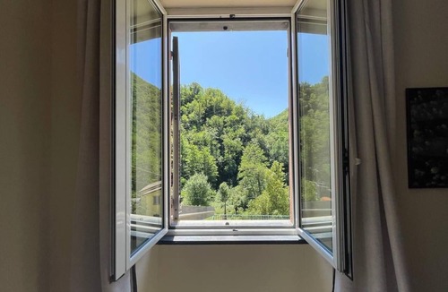 Lorsica Apartment | Holiday flat 'Il Bosco' with terrace
