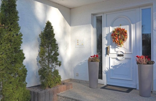 Madfeld Apartment | Holiday flat in Madfeld with private terrace