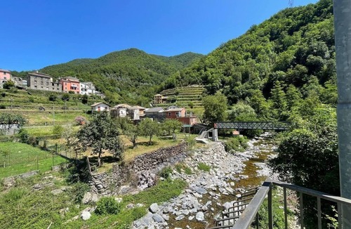 Lorsica Apartment | Holiday flat 'The River