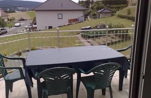 Morbach Apartment | Holiday flat with garden and large balcony