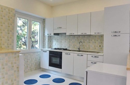 Castellabate Historic Centre Apartment | Holiday flat with sea view and large terrace