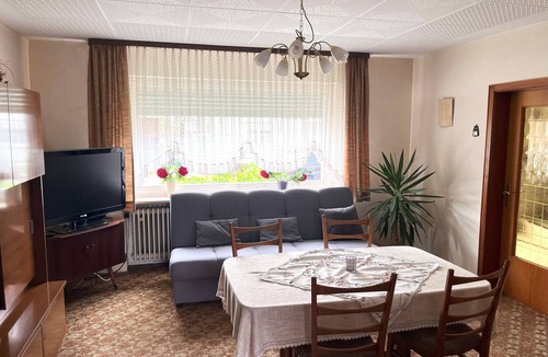Ebersdorf bei Coburg House | Holiday Home 'Idyllische Bauernhof' with Shared Terrace, Private Garden and Wi-Fi