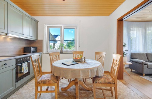 Vohburg an der Donau House | Holiday Home 'Donauliebe' with Private Terrace and Garden