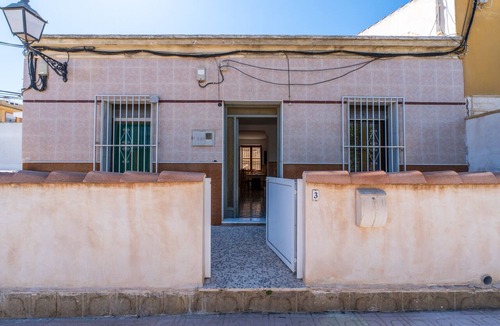 Guardamar del Segura House | Holiday Home 'Antique Spanish Villa' with Private Terrace, Wi-Fi and Air Conditioning