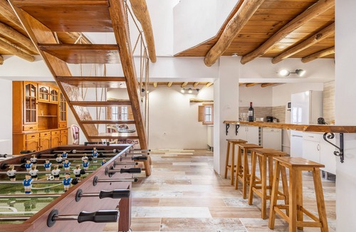 Velez de Benaudalla House | Holiday Home "Casa Rústica – Your Retreat with Terrace and Mountain Views"