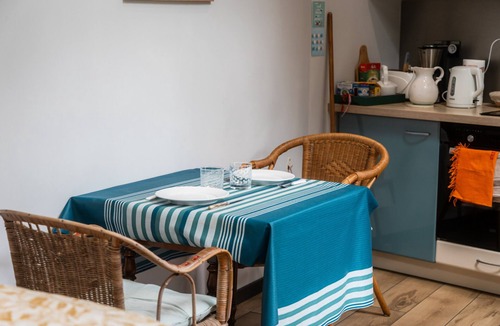 Hermanville-sur-Mer House | Holiday Home 'P'tite Maizoun - Gîte' with Terrace, Garden and Wi-Fi