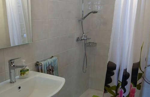 Troizinia Villa | Holiday home by the sea with a large garden, Peloponnese near Epidaurus, Methana