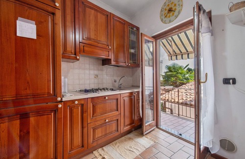 Lecco House | Holiday Home "Casa del Cedro" with Lake View, Balcony & Wi-Fi