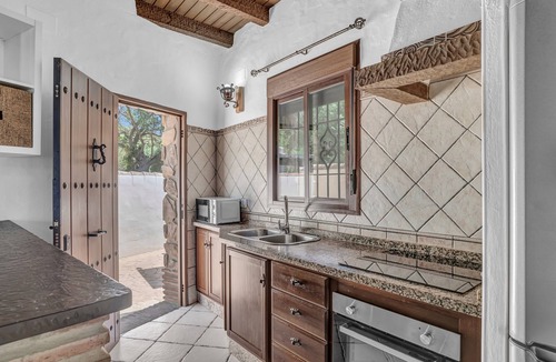 Zahora House | Holiday Home 'Casas Al Alba' with Private Pool, Wi-Fi and Air Conditioning