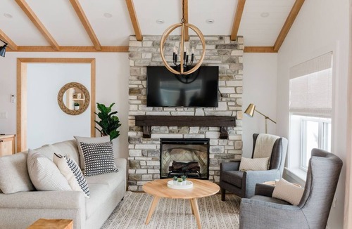 Woodstock Ski Chalet | Holiday home Chalet Mill River