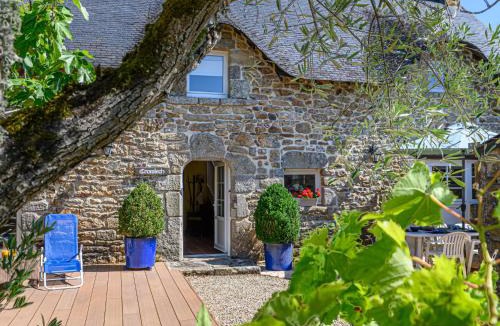 Plougoumelen House | Holiday Home Cromlech'Dek by Interhome