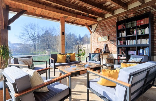 Lesperon House | Holiday Home 'Cuicui Les P'tits Oiseaux' with Terrace, Garden and Wi-Fi