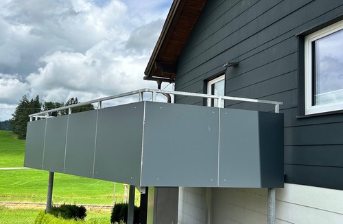 Hopferau House | Holiday Home 'Ferienhaus Frank Grieser' with Mountain View, Private Terrace and Wi-Fi