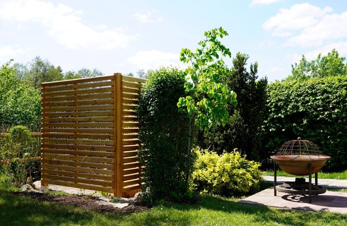 Muersbach House | Holiday Home 'Ferienhaus Ebern-Sölln' with Private Terrace, Private Garden and Wi-Fi