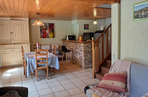 Auzon House | Holiday Home 'Gîte Les Glycines'