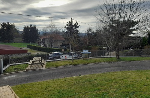 Vaux-en-Bugey House | Holiday Home 'Gites Des Cotes' with Private Garden and Wi-Fi