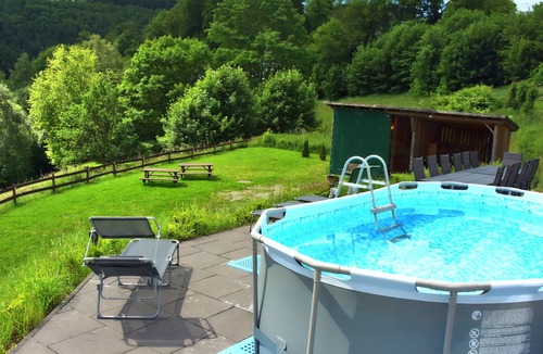 Nordenau House | Holiday Home Grimme | 350 m² | 18 Guests | XXL Play Hall | Hot Tub | Sauna