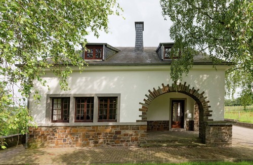 Deiffelt House | Holiday Home in Deiffelt near Forest