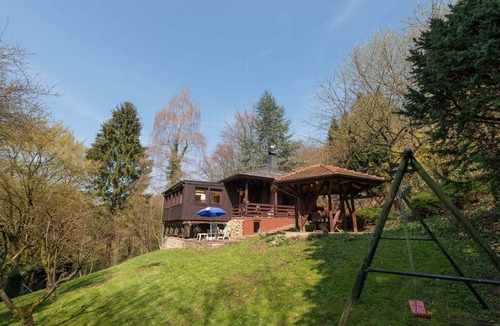 Wilhelmstal House | Holiday Home in Eichenborn with Garden