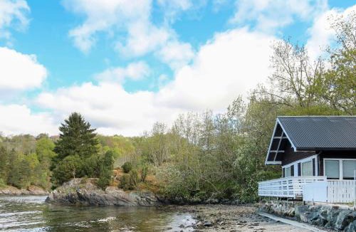 Skanevik House | Holiday Home Jokobu - FJH087 by Interhome