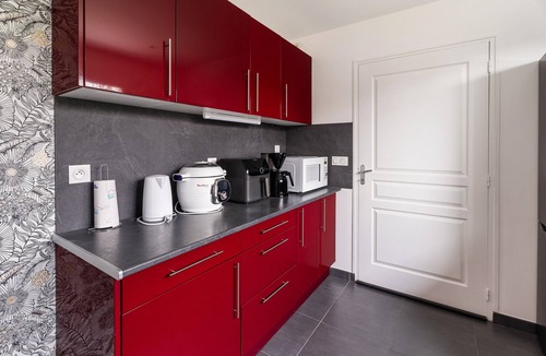 Dinard House | Holiday Home 'Ker Marjac' 3 Stars, Wheelchair Accessible, Hot Tub, Wood Stove, Private Garden & Wi-Fi