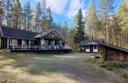 Jamijarvi House | Holiday Home Kilpolan orvokki by Interhome