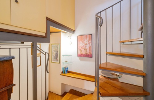 San Donato House | Holiday Home 'La Torretta - By The Walls' with Wi-Fi and Air Conditioning