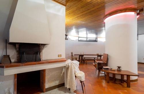 Sava Villa | Holiday Home 'La tua Oasi' with Private Terrace & Garden