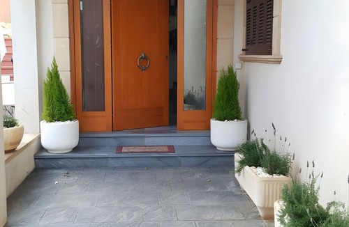 Son Moll House | Holiday Home 'Las Columnas' with Private Pool, Terraces and Wi-Fi