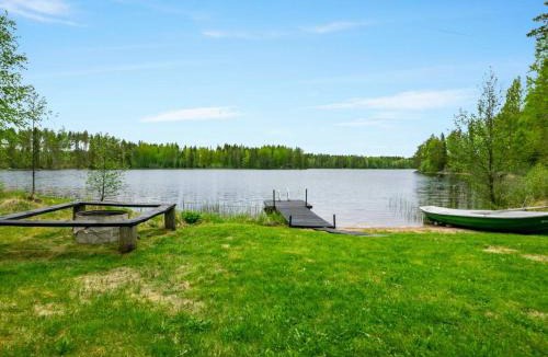 Rautalampi House | Holiday Home Lehtikuusenranta by Interhome