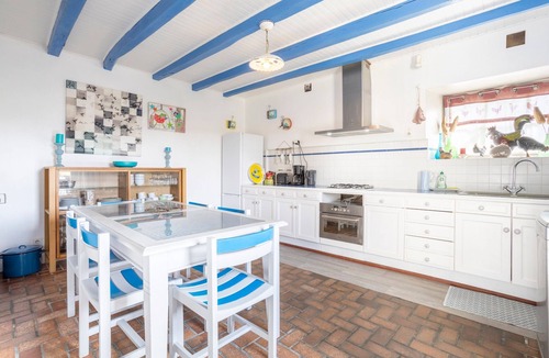 Riec-sur-Belon House | Holiday Home 'Longère 5min from Pont-Aven' with Private Garden