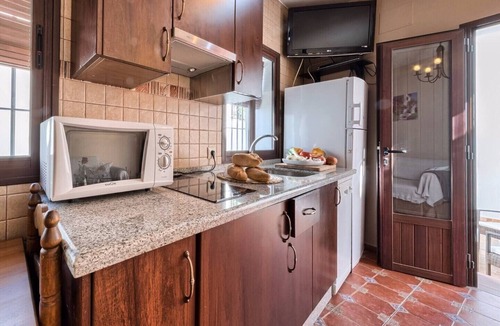 Zufre House | Holiday Home 'Los Placeres Del Paladin' with Mountain View, Private Terrace and Air Conditioning