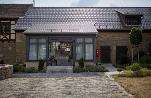 Erlabronn House | Holiday Home 'Mit Offenem Kamin' with Private Garden, Wi-Fi and Air Conditioning