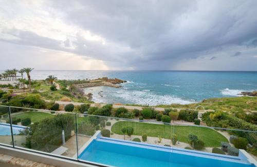 Kissonerga House | Holiday Home Olymp Luxus-Villa by Interhome