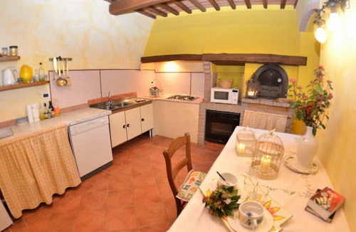 Massa e Cozzile House | Holiday home on the hills of Val di Nievole between Lucca, Pistoia and Montecatini, private pool