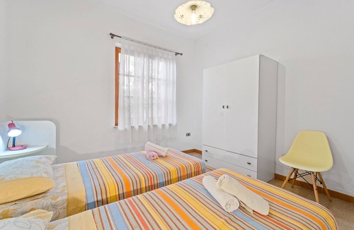 Fluminimaggiore House | Holiday Home 'Orchidea' with Private Terrace, Wi-Fi and Air Conditioning