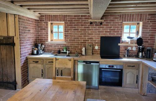 Leaupartie House | Holiday Home Renoviertes Ferienhaus in der Nähe von Cabourg-Deauville-Lisieux by Interhome