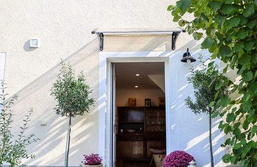 Birlenbach House | Holiday Home 'Second Home' with Private Terrace, Garden, and Wi-Fi