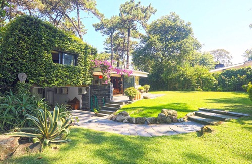 Vila do Conde House | Holiday home, situated in the pinewood, 10 minutes walk from the beach.