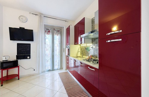 Regio Parco House | Holiday Home 'Sofìa' with Private Terrace, Balcony and Air Conditioning