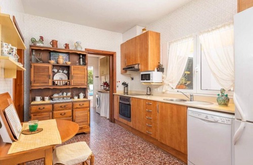 Sant Tomas House | Holiday Home 'St Tomas Rustic V Pool Beachside' with Sea View, Private Pool and Wi-Fi