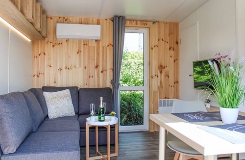 Wemding House | Holiday Home "Tiny House Lohse" with Private Terrace, Now with Bed Linen and Towels