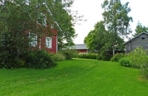 Sotkamo House | Holiday Home Vaaran loma-asunto by Interhome