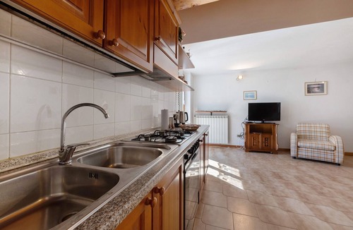 Vendrogno House | Holiday Home 'Vendrogno' with Mountain View, Private Garden and Wi-Fi