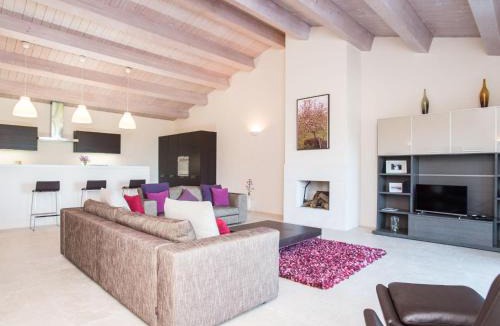 Trequanda House | Holiday Home Villa Aquila by Interhome