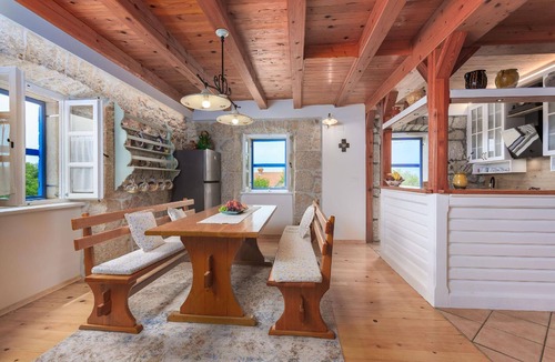 Malinska-Dubasnica House | Holiday home "VillaTonka on Island Krk, Malinska"