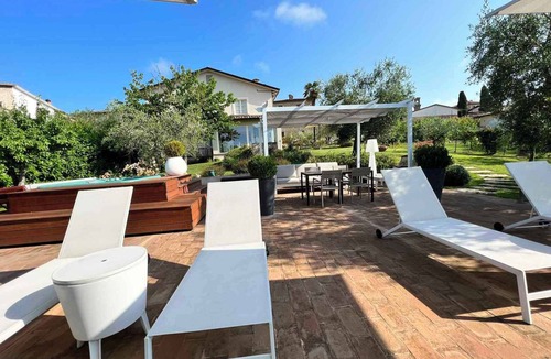 SantʼEgidio House | Holiday home with pool, whirlpool and solarium