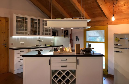 Gengenbach House | Holiday Home with Shared Pool, Terrace and Wi-Fi