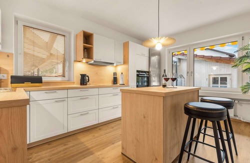 Ruhpolding House | Holiday home with terrace whirlpool, families welcome!